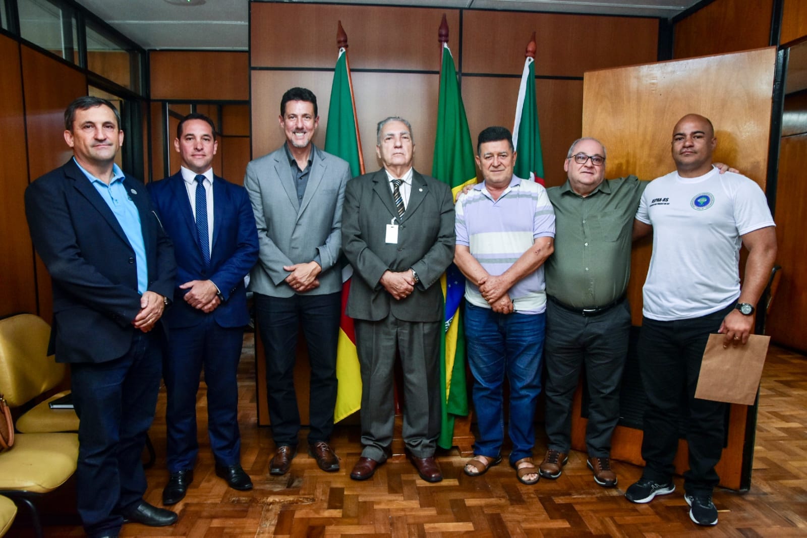 Representantes de Classe dos Militares Estaduais do RS se reúnem com o Deputado, Delegado Zucco